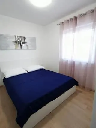 Blue * Privlaka (Zadar)